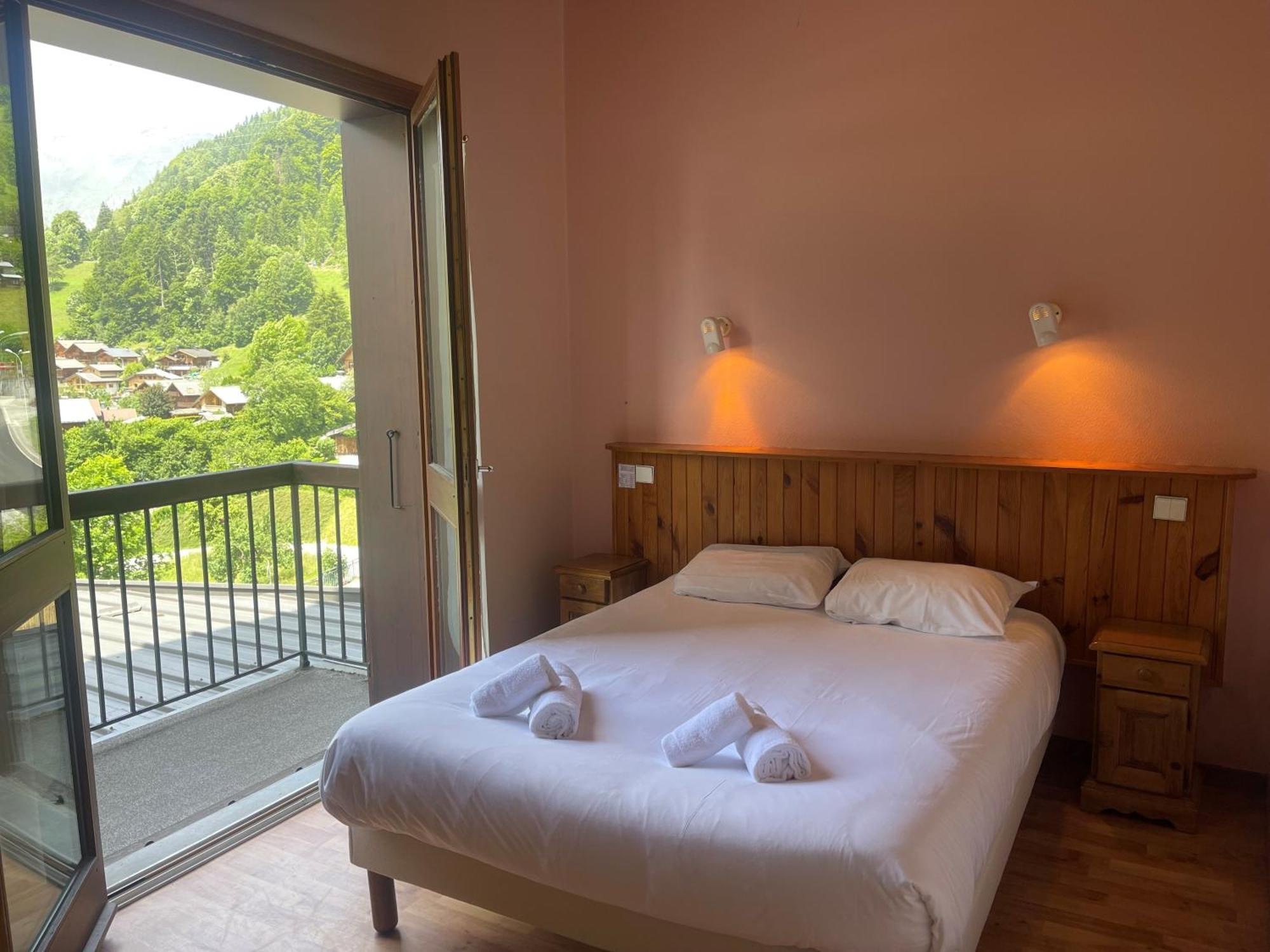 Hotel Le Montblanc 弗吕梅 外观 照片