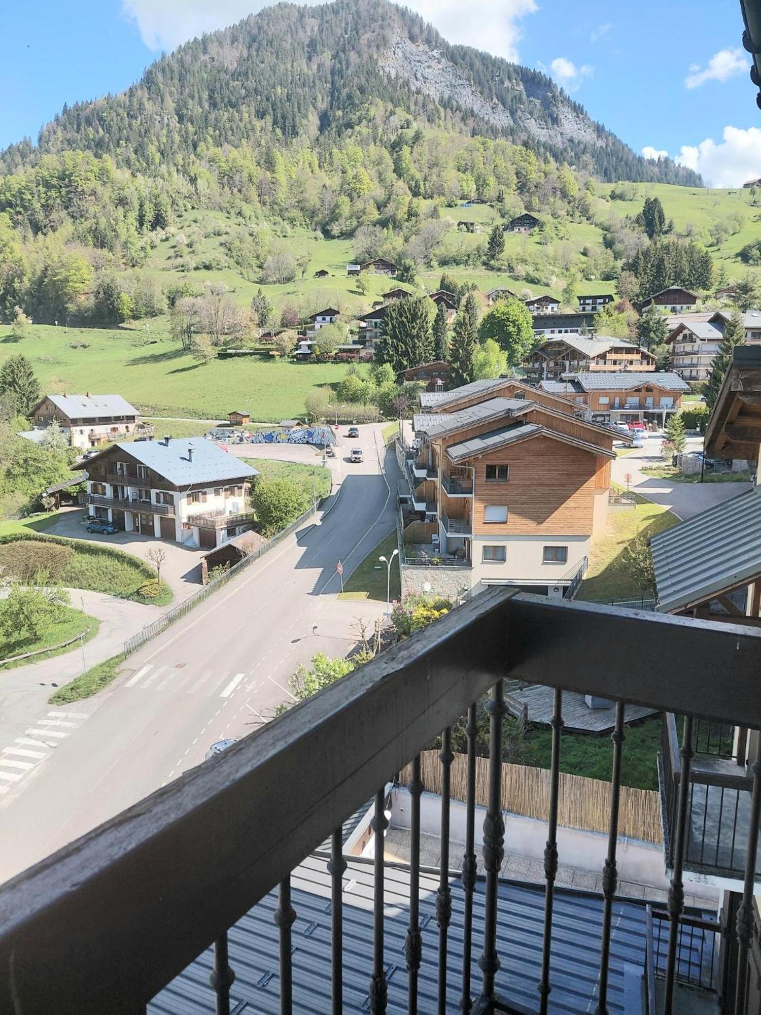 Hotel Le Montblanc 弗吕梅 外观 照片